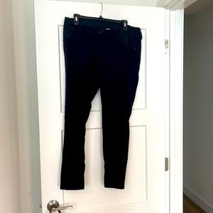 Black skinny maternity pants